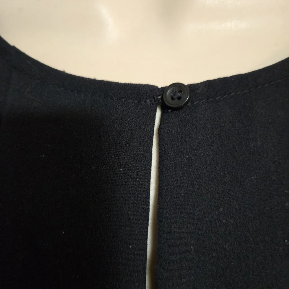 Ann Taylor Petite Sz PM True Navy Blue Cotton Blend Keyhole Neck Lightweight Top